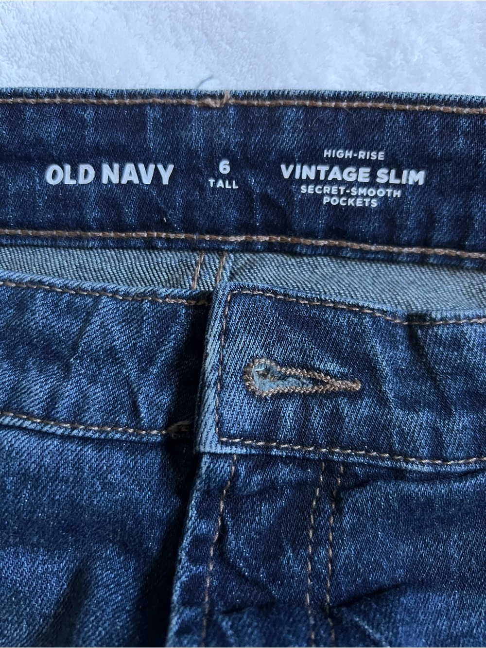 Old Navy Vintage WOW Slim High-Rise Women’s Jeans in Dark Blue Denim 6 tall